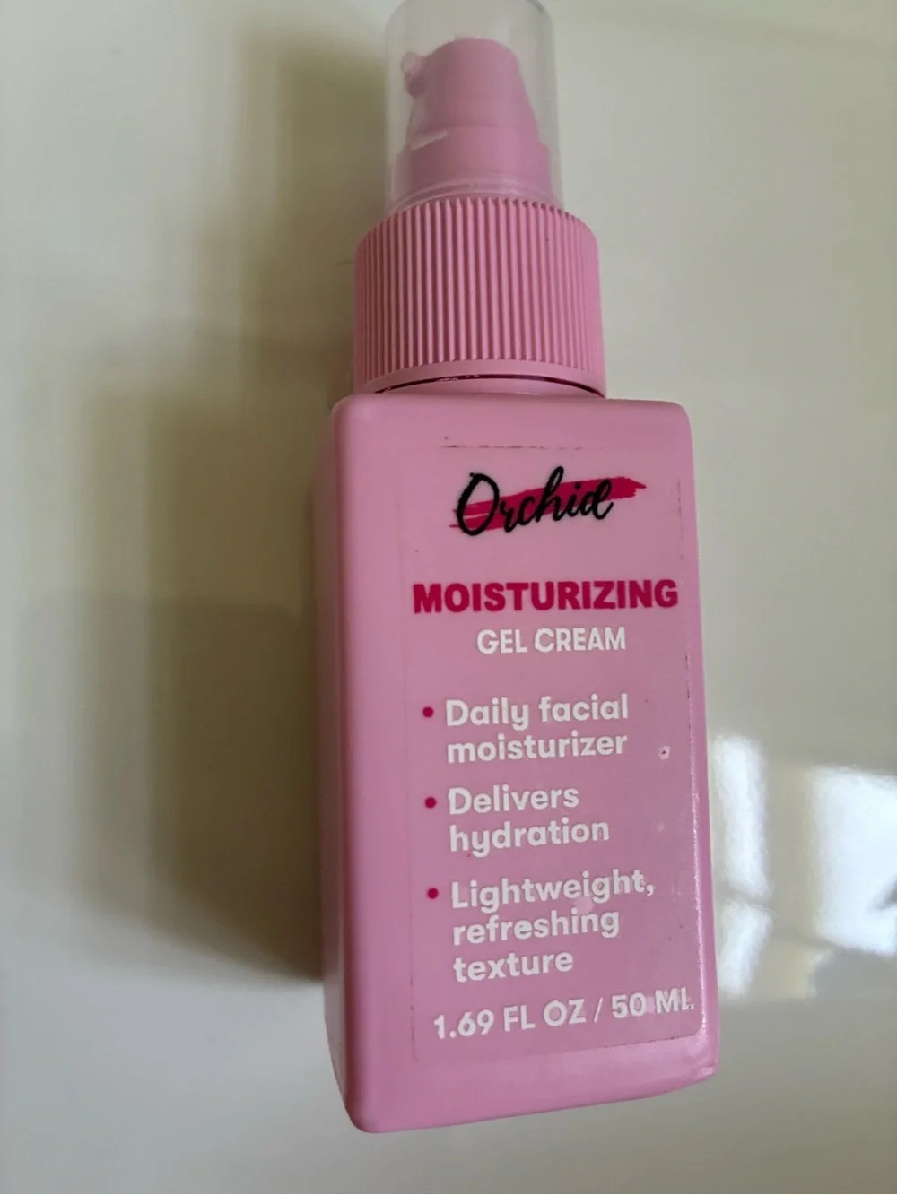 Moisturizing Gel Cream - Pink Daily Facial Moisturizer